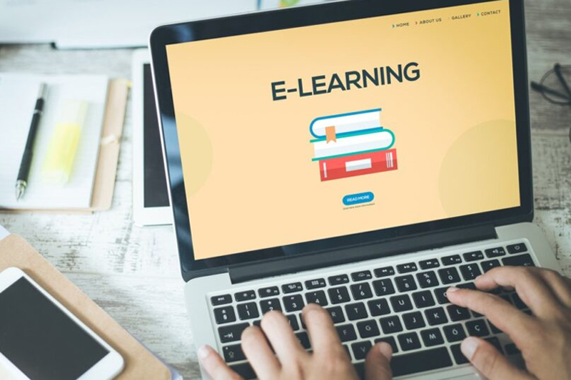 How to encourage employees for eLearning courses?